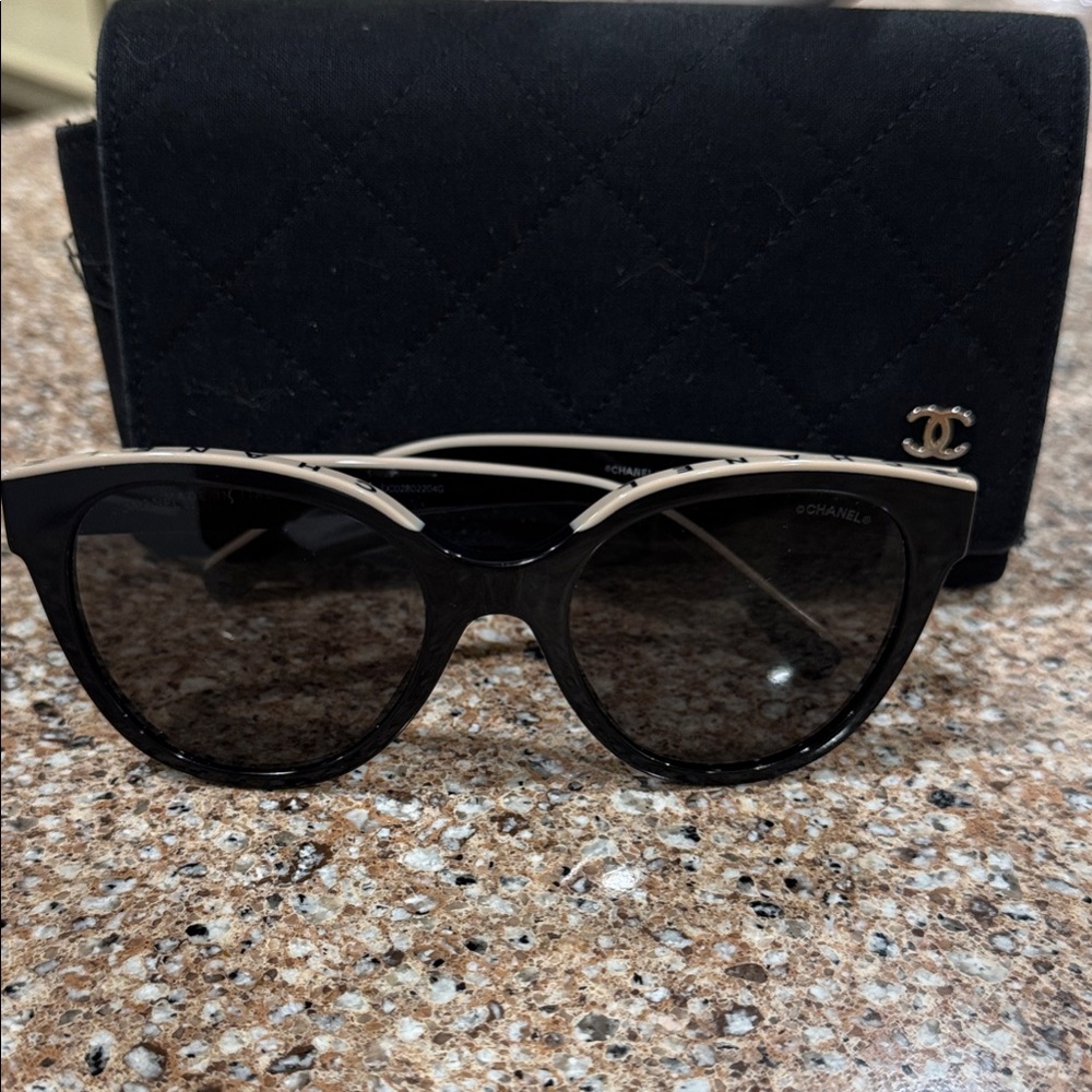 CHANEL Black Sunglasses